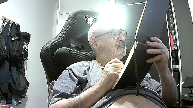 Nanferplus71 Show in webcam