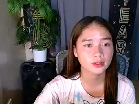 ShinningEthene 라이브 XXX 채팅