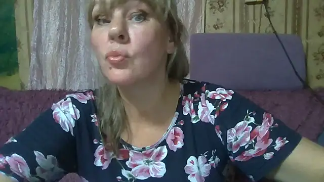 karina_ren_ Adlı Modelin Canlı XXX Sohbeti
