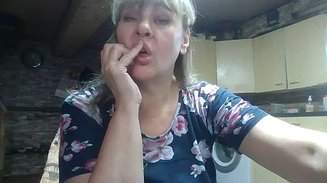 karina_ren_'s Live XXX Chat