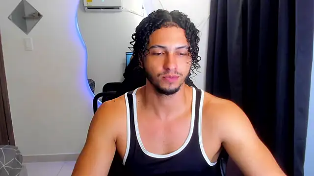 Kris_Khalifa69 Webcamshow