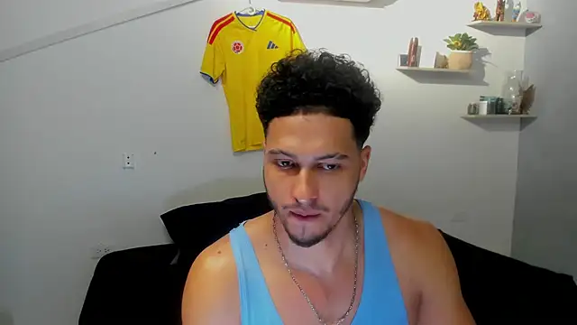 Kris_Khalifa69のウェブカメラショー