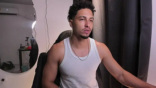 Show de Kris_Khalifa69 na webcam