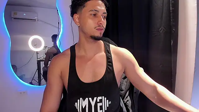Kris_Khalifa69のウェブカメラショー