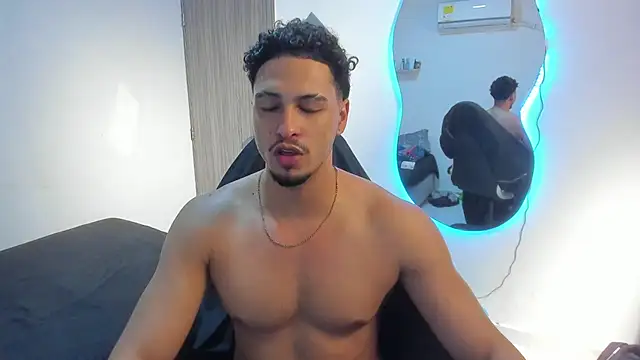 Kris_Khalifa69 Webcamshow