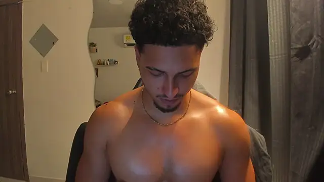 Kris_Khalifa69: вебкам-шоу