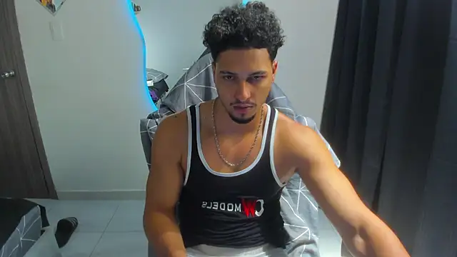 Kris_Khalifa69 Pertunjukan Webcam