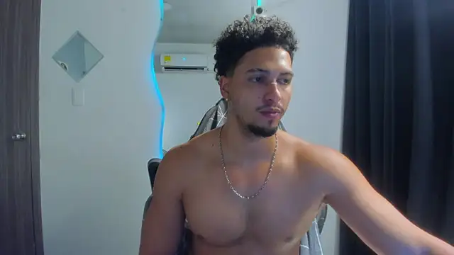 Kris_Khalifa69 Adlı Modelin Web Kamerası Şovu
