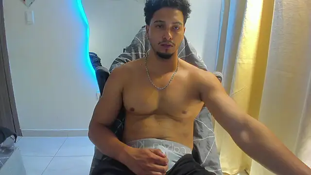 Kris_Khalifa69 Show Webcam
