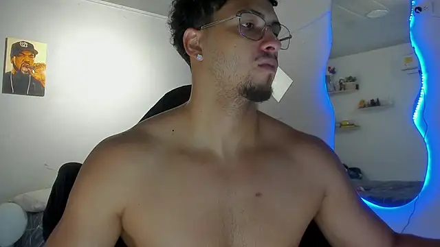 Pertunjukan Kamera Web Kris_Khalifa69