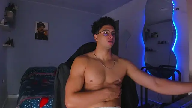 Kris_Khalifa69's Webcam Show