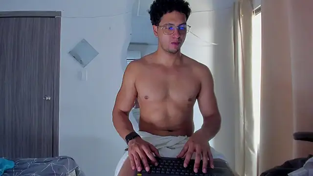 Webkamerová show Kris_Khalifa69
