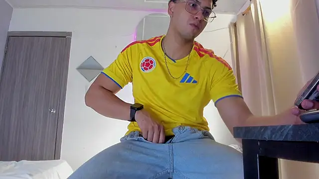 Živý XXX chat Kris_Khalifa69