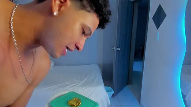 Kris_Khalifa69 – webcam-show