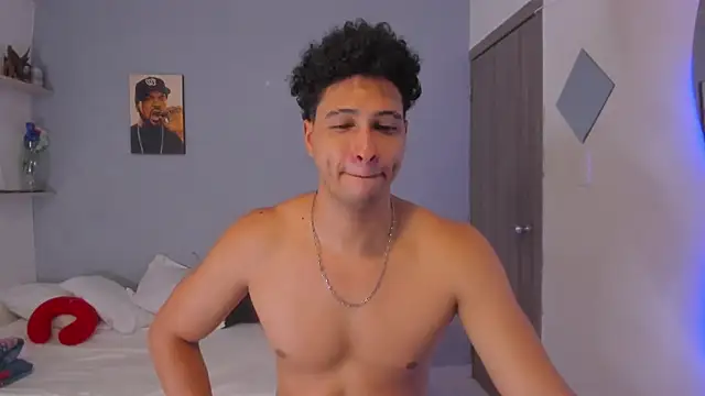 Show Webcam de Kris_Khalifa69