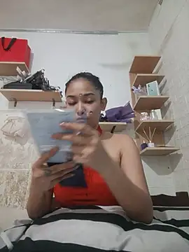 Im_ayymostprecious' Live XXX Chat