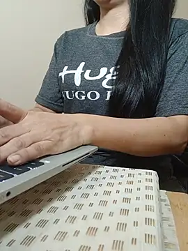XXX chat uživo modela Chanchal--Navya