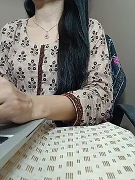 Pertunjukan Kamera Web Chanchal--Navya