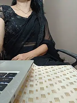 הופעת וובקאם של Chanchal--Navya