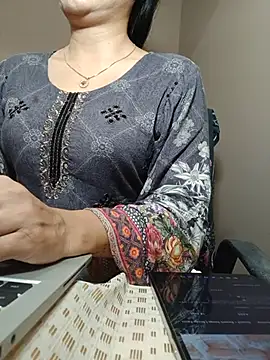 Chanchal--Navya 웹캠 쇼