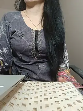 Chanchal--Navya Adlı Modelin Web Kamerası Şovu
