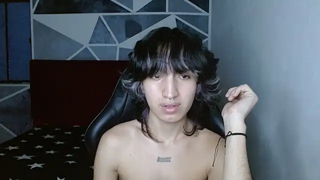 הופעת וובקאם של littlextreme