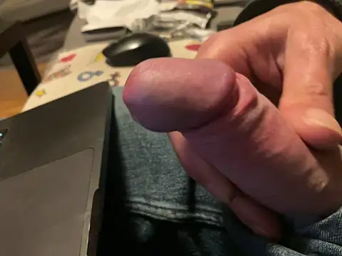 juicyprecumboy: διαδικτυακό σόου στην κάμερα