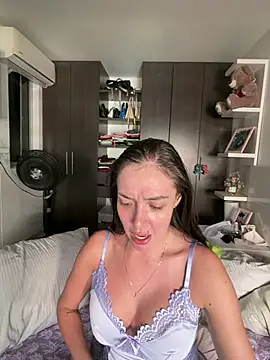 Show de brianna_196 na webcam