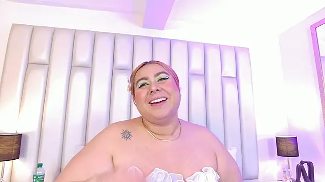 XXX chat uživo modela aandreaperez