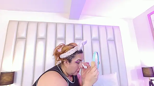 aandreaperez's Live XXX Chat