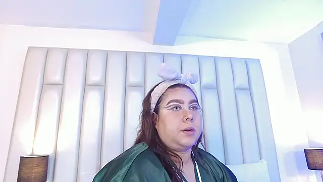 aandreaperez's Live XXX Chat