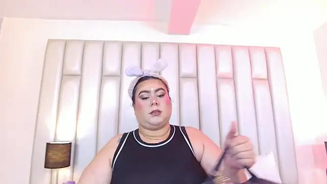 aandreaperez's Live XXX Chat