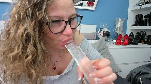 Webkamerová show izzy-mendosa