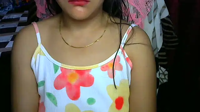 Chat +18 de Nepali_Alisha ao vivo