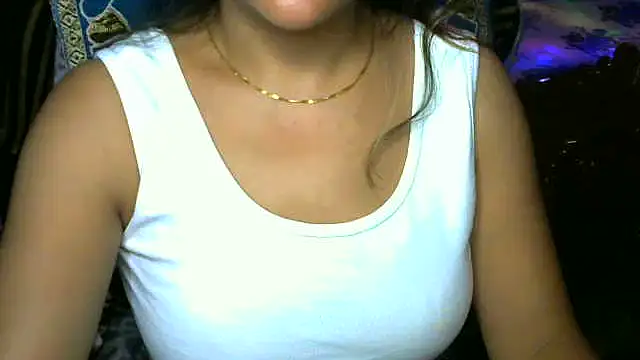 Nepali_Alisha Adlı Modelin Canlı XXX Sohbeti
