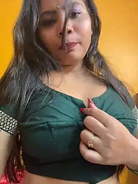 RedQQueen's Live XXX Chat