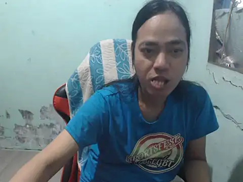 itsmacky4u Show in webcam
