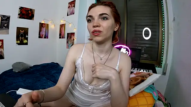 olivka-flower Adlı Modelin Canlı XXX Sohbeti