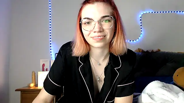 olivka-flower Adlı Modelin Canlı XXX Sohbeti