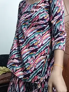 PUNAM456 লাইভ XXX চ্যাট