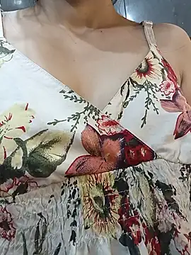 PUNAM456 Chat XXX in diretta