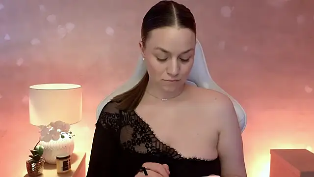 MilaFleur live XXX chat