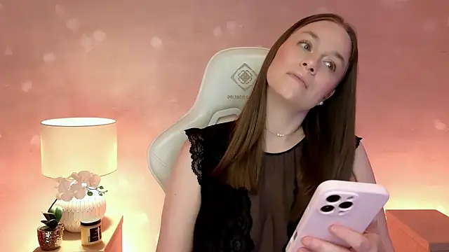 Chat +18 de MilaFleur ao vivo