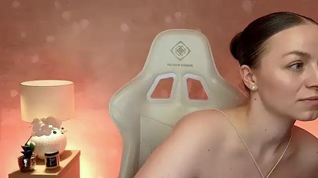 MilaFleur Chat XXX in diretta