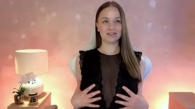 Chat +18 de MilaFleur ao vivo