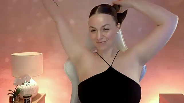 MilaFleur Adlı Modelin Canlı XXX Sohbeti