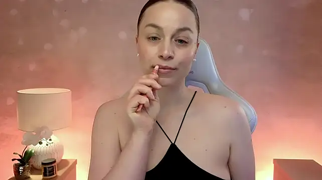 MilaFleur webcam show