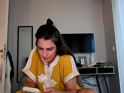 Camii2244's Webcam Show