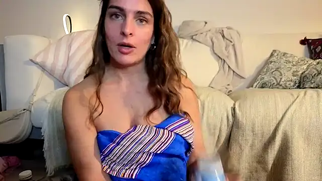 Chat XXX en directo de Camii2244