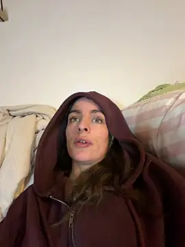 Camii2244 Show in webcam